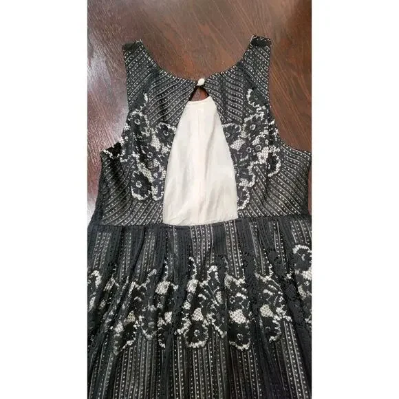 Free People Women's Chic Mini Black Rocco Dress Laced A line Open Back Sz 12 - Picture 6 of 12